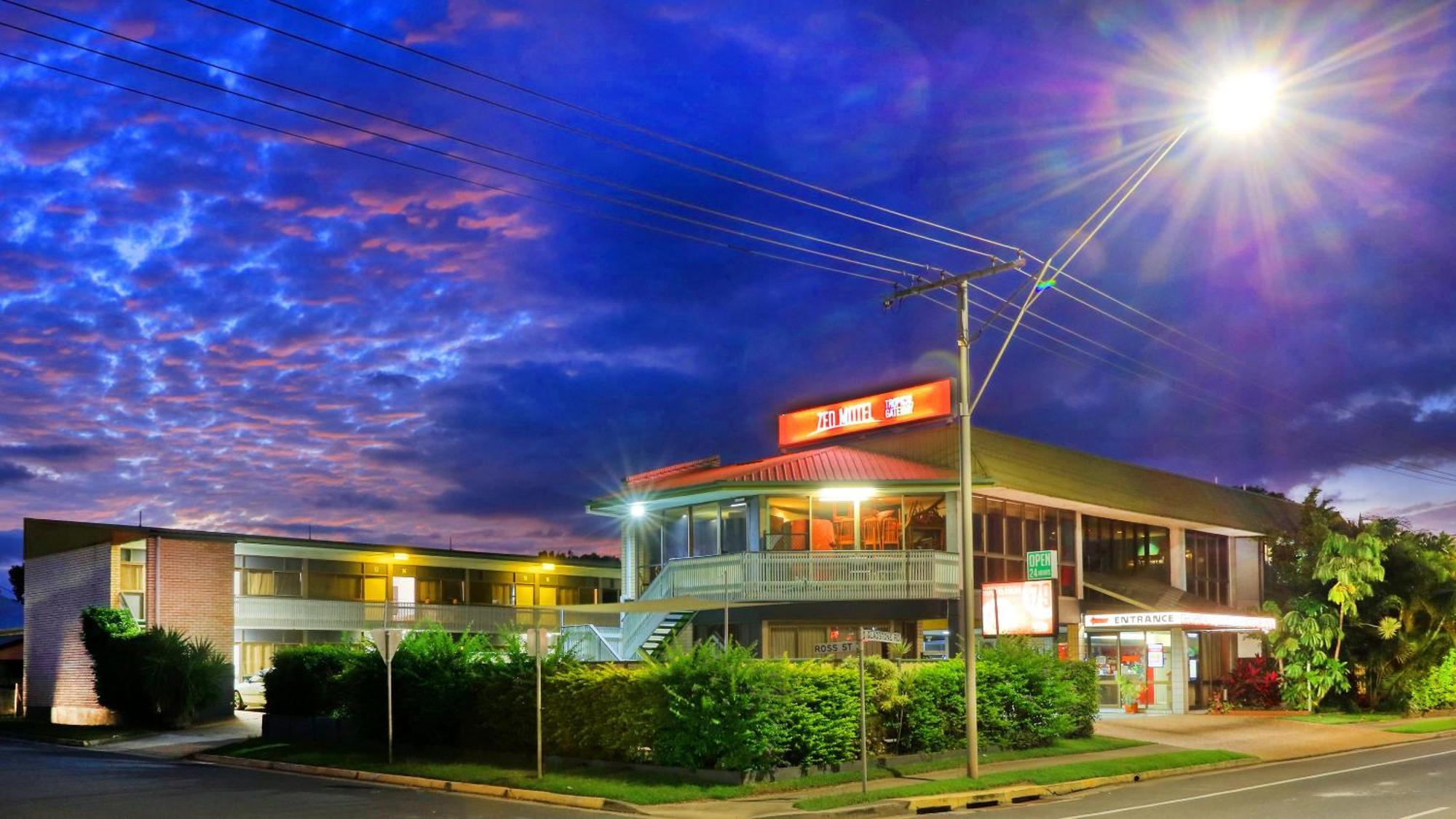Tropical Gateway Motor Inn Rockhampton Exteriér fotografie