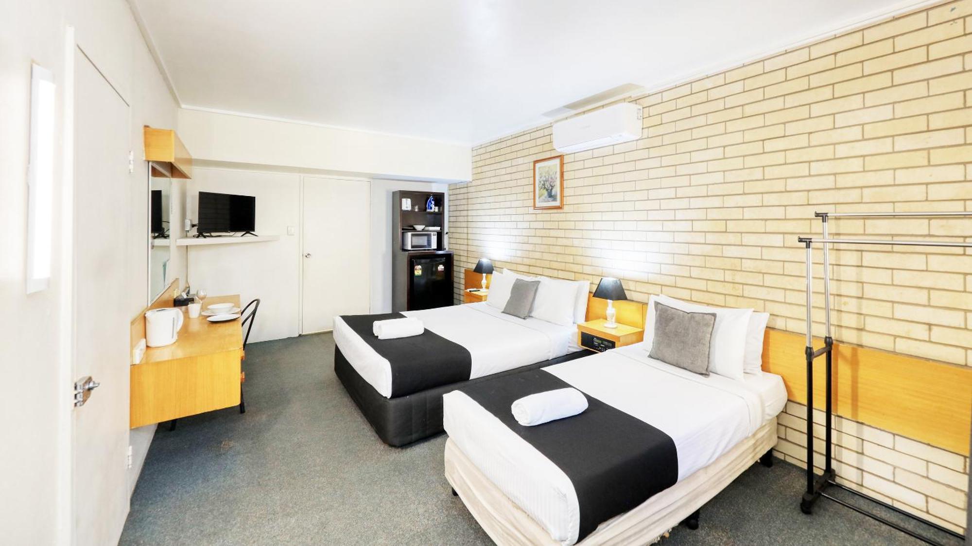 Tropical Gateway Motor Inn Rockhampton Exteriér fotografie