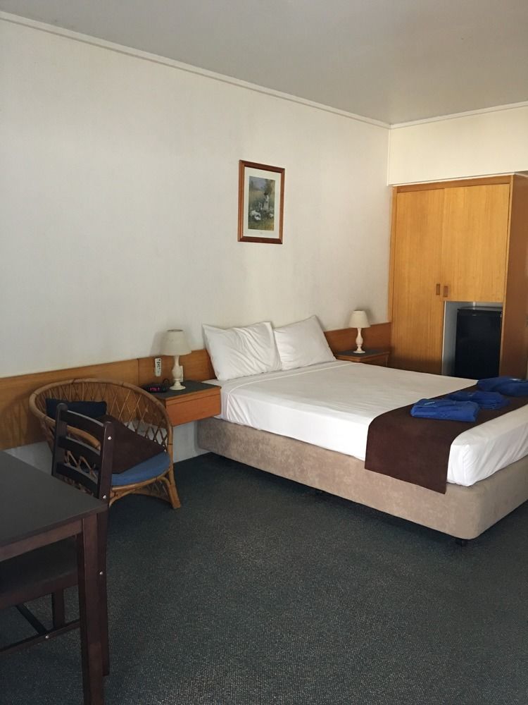 Tropical Gateway Motor Inn Rockhampton Exteriér fotografie