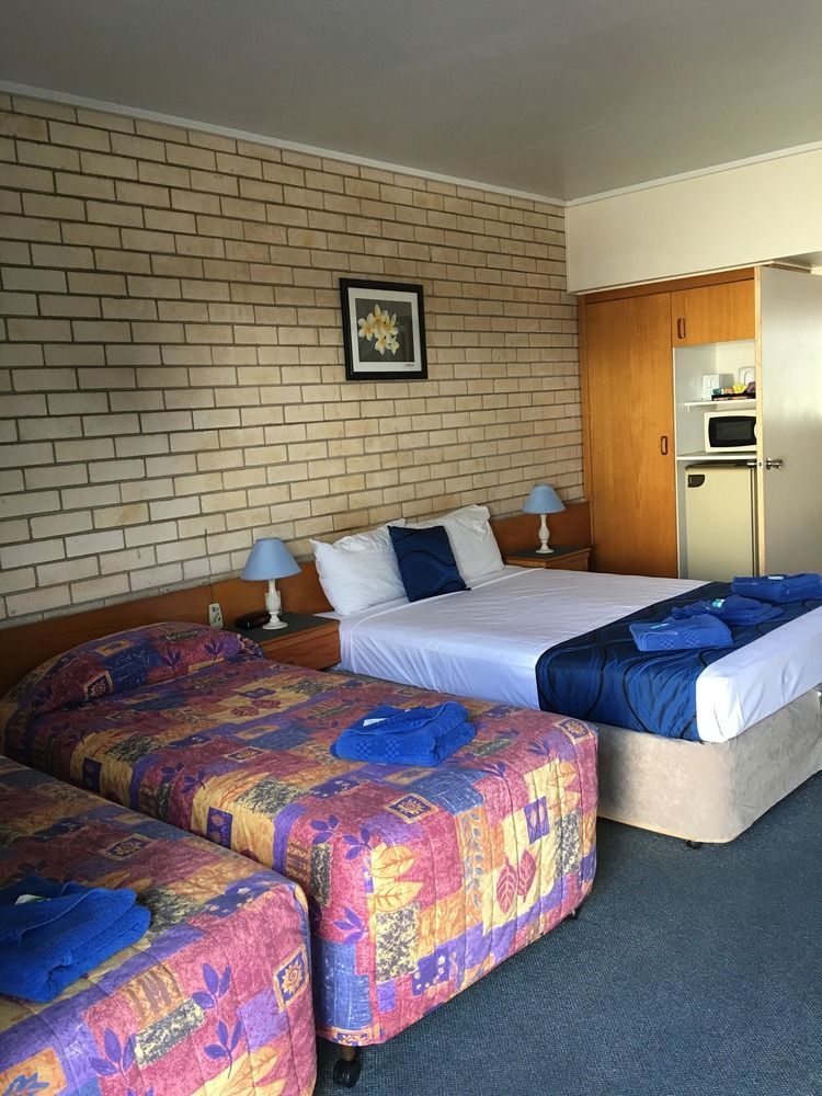 Tropical Gateway Motor Inn Rockhampton Exteriér fotografie